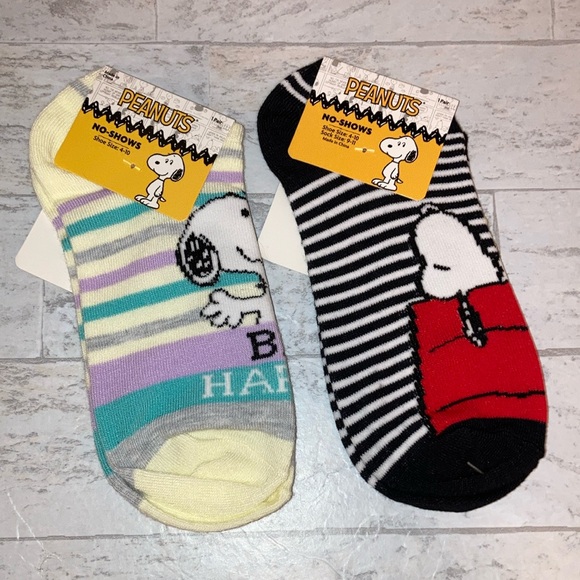 Peanuts Snoopy the Dog No-Shows Sock Set - Picture 1 of 4